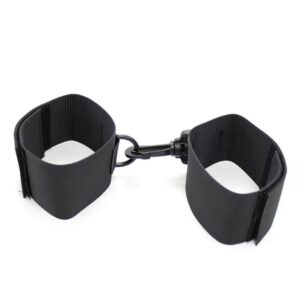 Esposas Cruzadas con Aro